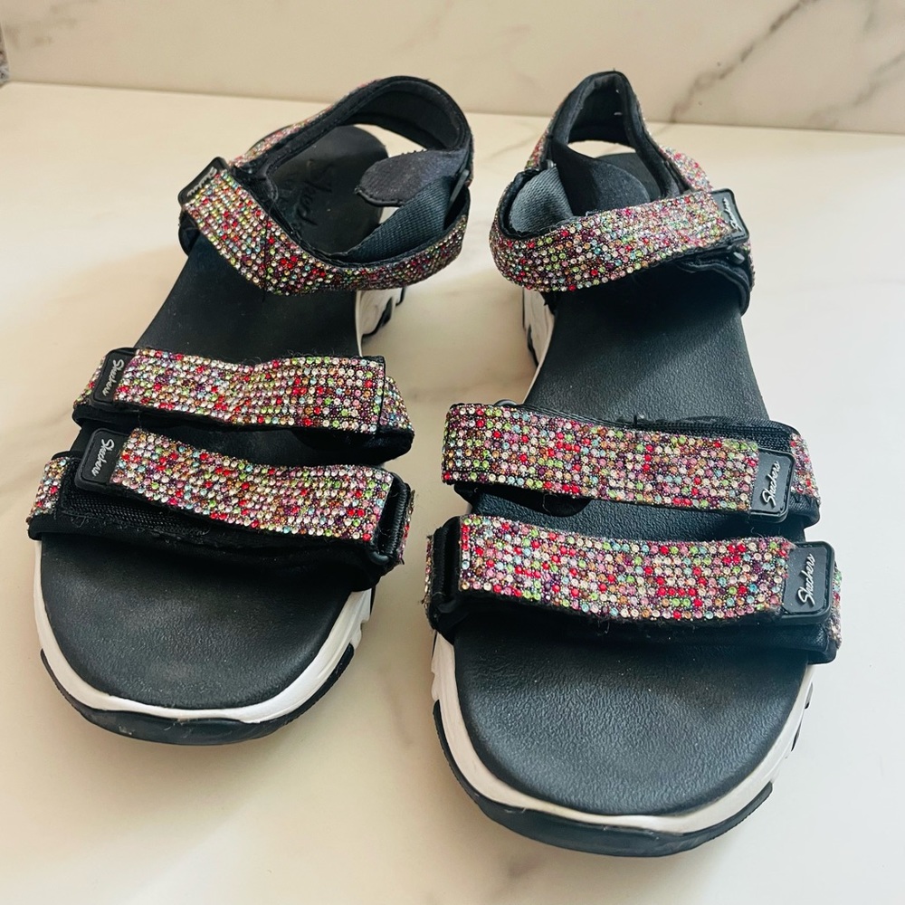 Skechers Yoga Flow Sandals